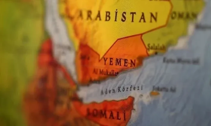 Yemen'deki Husiler, Marib ve Muha kentlerindeki askeri noktaları vurduğunu iddia etti