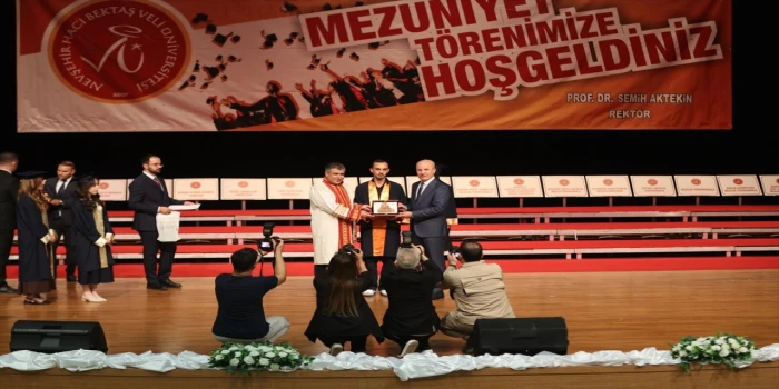 Y&Ouml;K Başkanı &Ouml;zvar, FSMV&Uuml;'n&uuml;n mezuniyet t&ouml;renine katıldı: