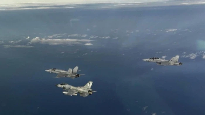 Yunan savaş gemileri G&uuml;ney Kıbrıs Rum Y&ouml;netimi'ne ulaştı